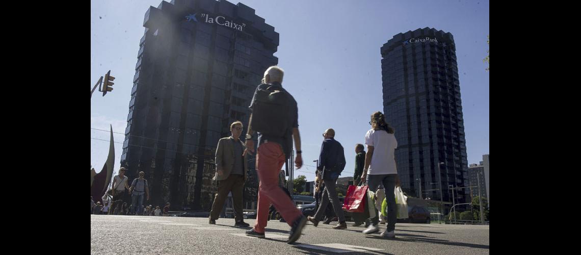 La Justicia espantildeola cargoacute sobre el Parlamento catalaacuten