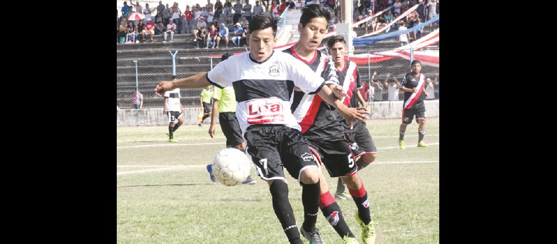 El claacutesico  terminoacute sin goles