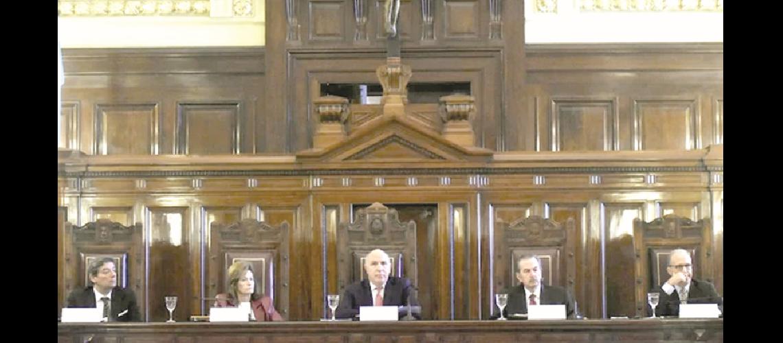 La Corte Suprema puso liacutemite a reajustes de las indemnizaciones laborales