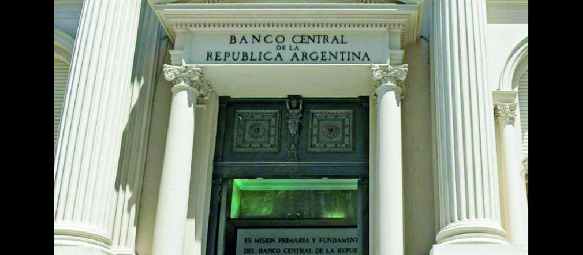 El BCRA subioacute  la tasa al 2775-en-porciento-