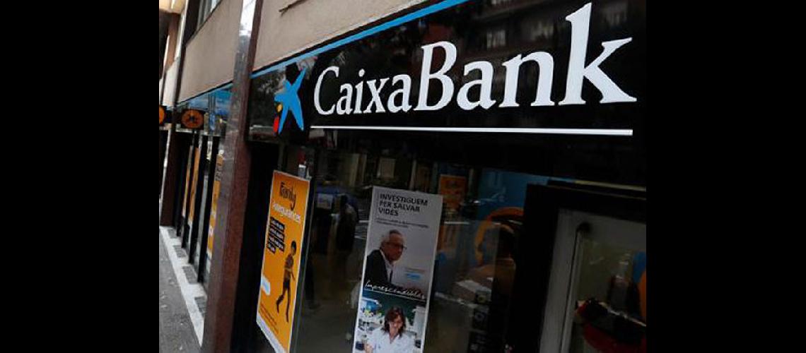 Casi 1700 empresas dejaron Cataluntildea por la crisis poliacutetica