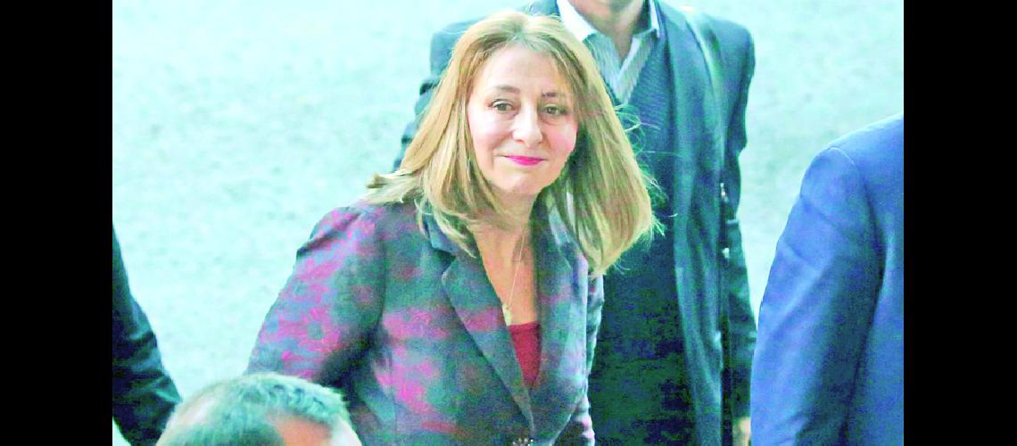 La procuradora Gils Carboacute presentoacute su renuncia al cargo