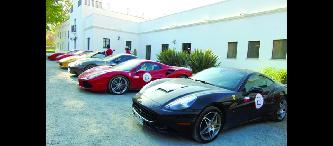 Aventura Ferrari  por el Norte  Argentino