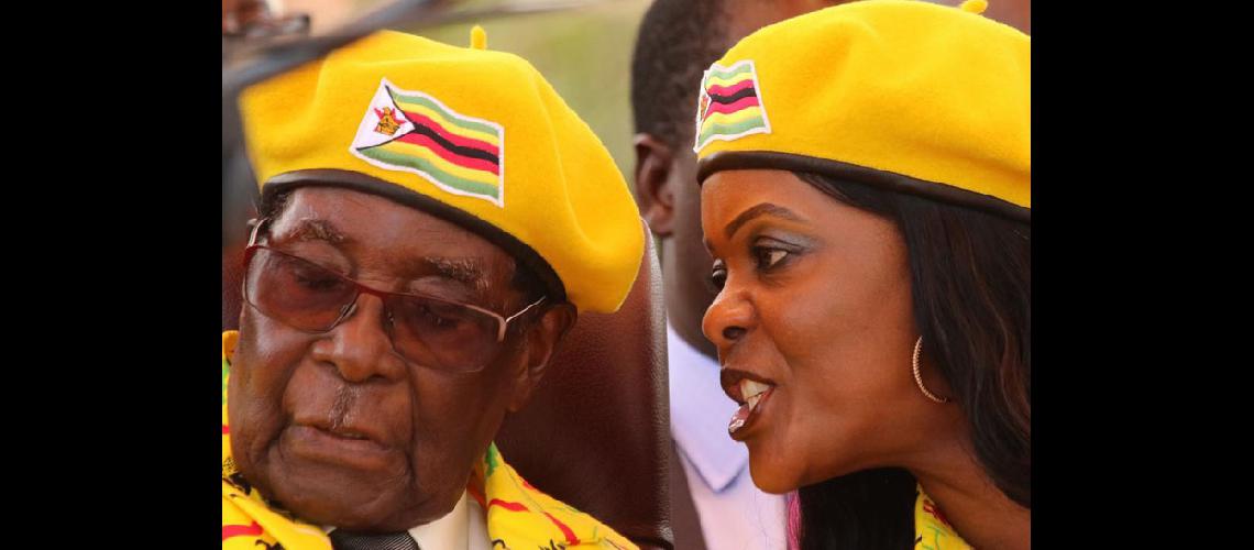 Mugabe negocia su futuro en Zimbabwe tras el golpe militar