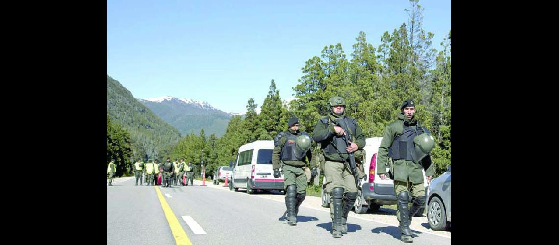 Desalojaron  a los mapuches