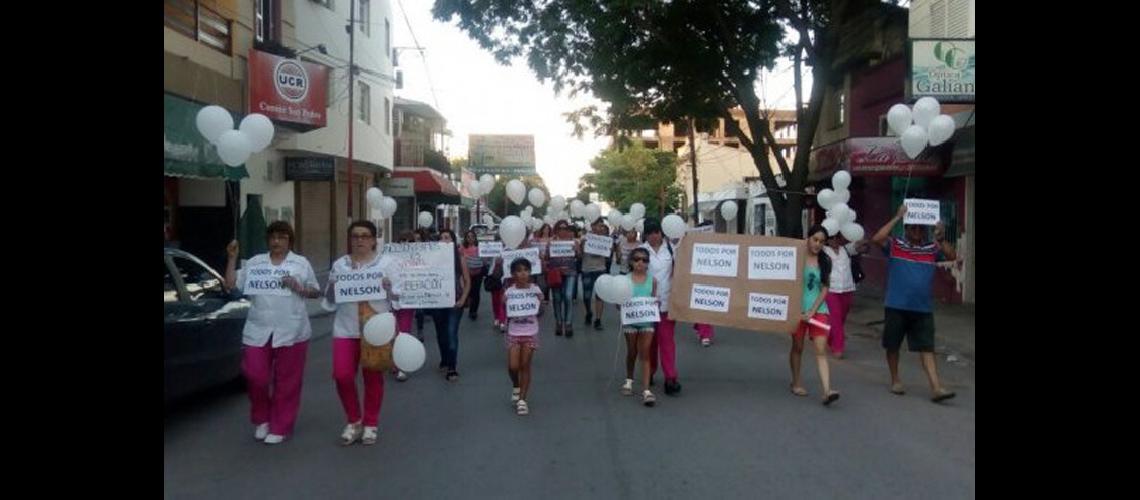 Insisten en la libertad del docente acusado de abusar de un nintildeo 