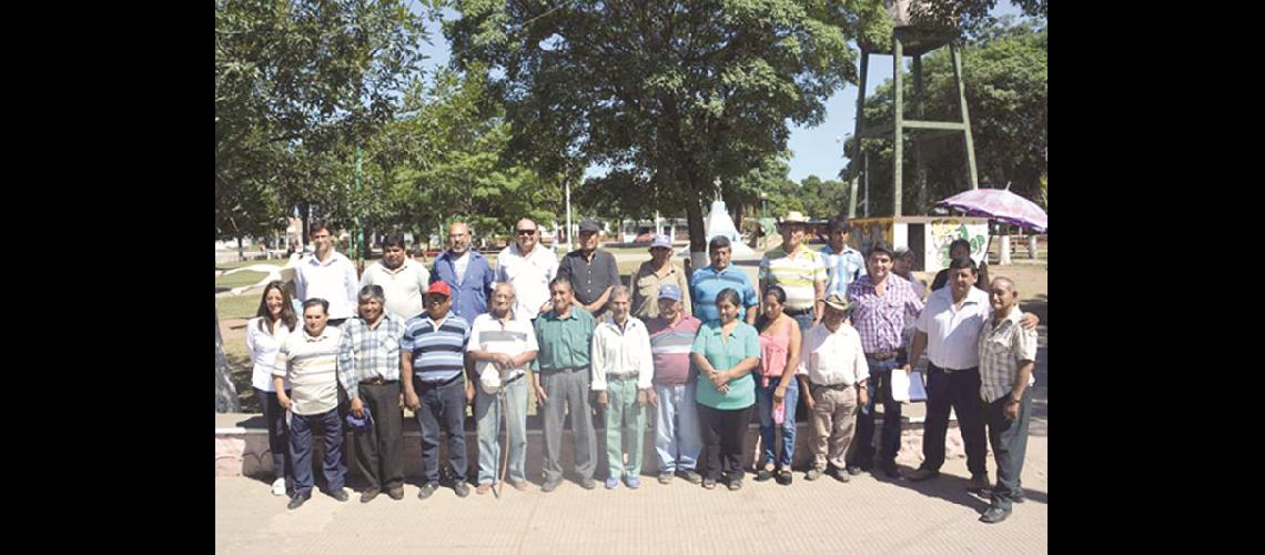 Apoyo a pequentildeos productores de Caimancito
