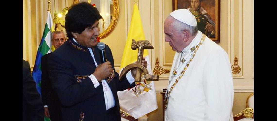 El Papa recibioacute con agenda  abierta a Evo en el Vaticano