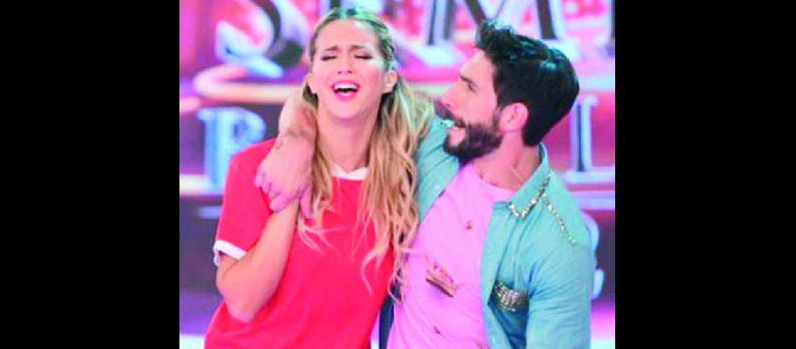 El #147Rojo#148  de El Piquete cerca del suentildeo