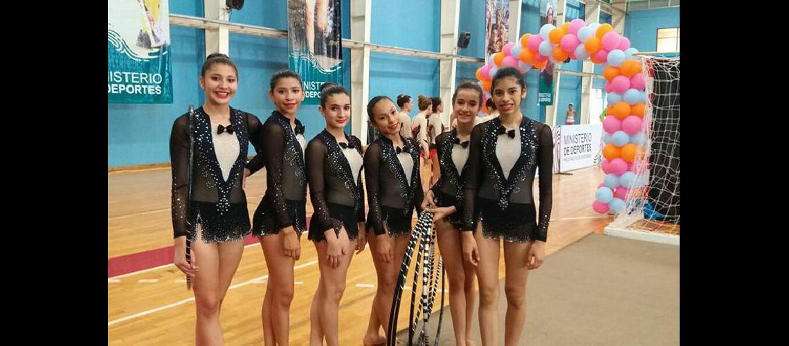 El Gimnasio Aizen se viste  de gala para cerrar el antildeo