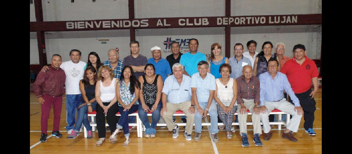 Luis Civardi seguiraacute al frente del Club Lujaacuten