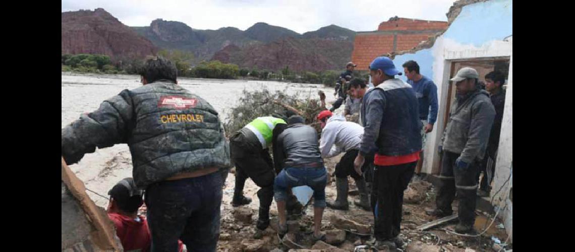 Alerta en 113 municipios  de Bolivia por las lluvias
