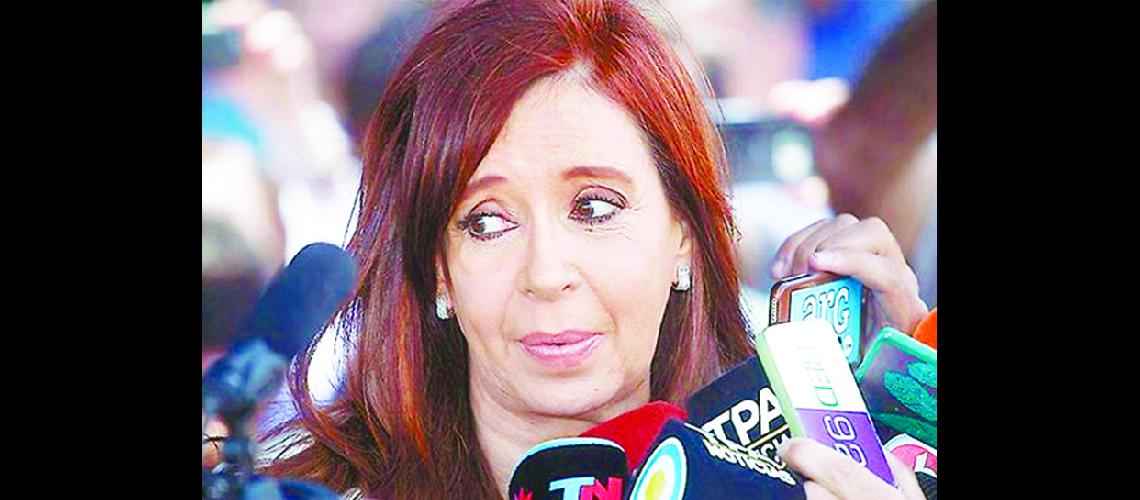 Cristina a juicio oral por fraude en la obra puacuteblica