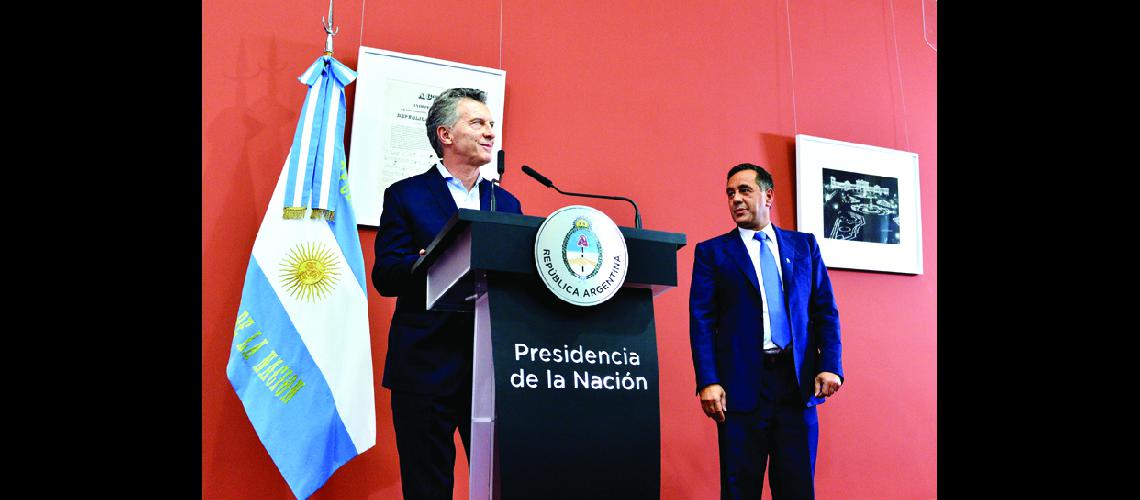 Macri inaugura ciclo  lectivo en Corrientes