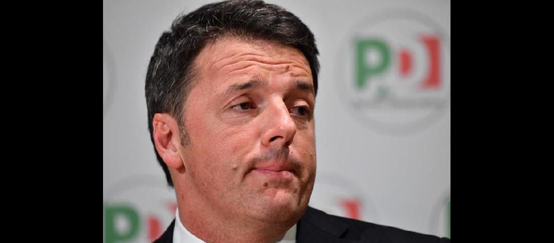 Renzi renuncioacute al PD  tras la derrota electoral