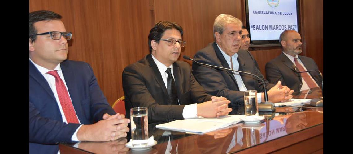 El Fiscal General de la Provincia  presentoacute un informe de gestioacuten