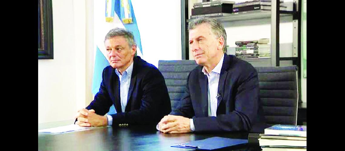 El presidente Macri  enfrentoacute a Cristina