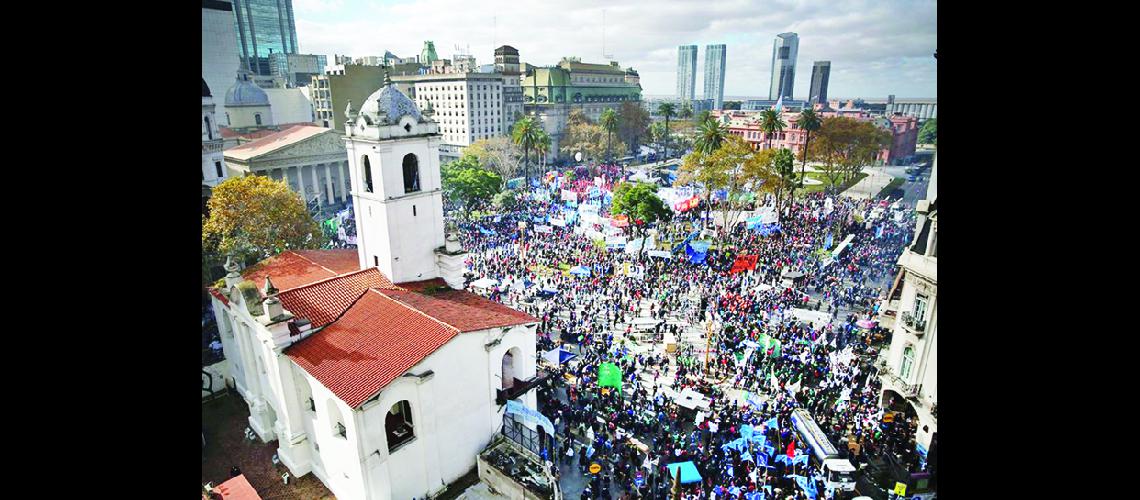 La 147Marcha Federal148 puso presioacuten a la CGT