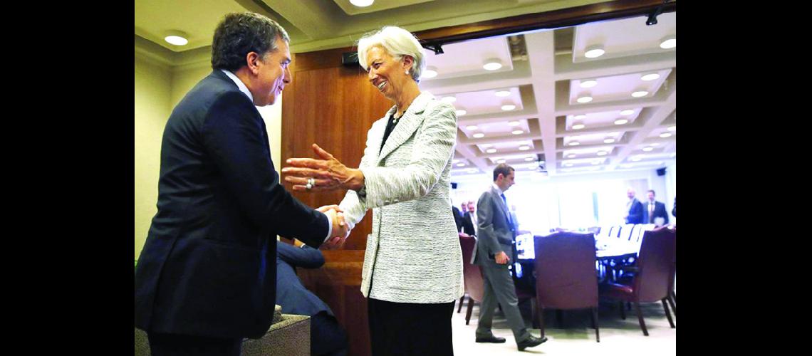 En medio de criacuteticas llega a la Argentina la directora del FMI 