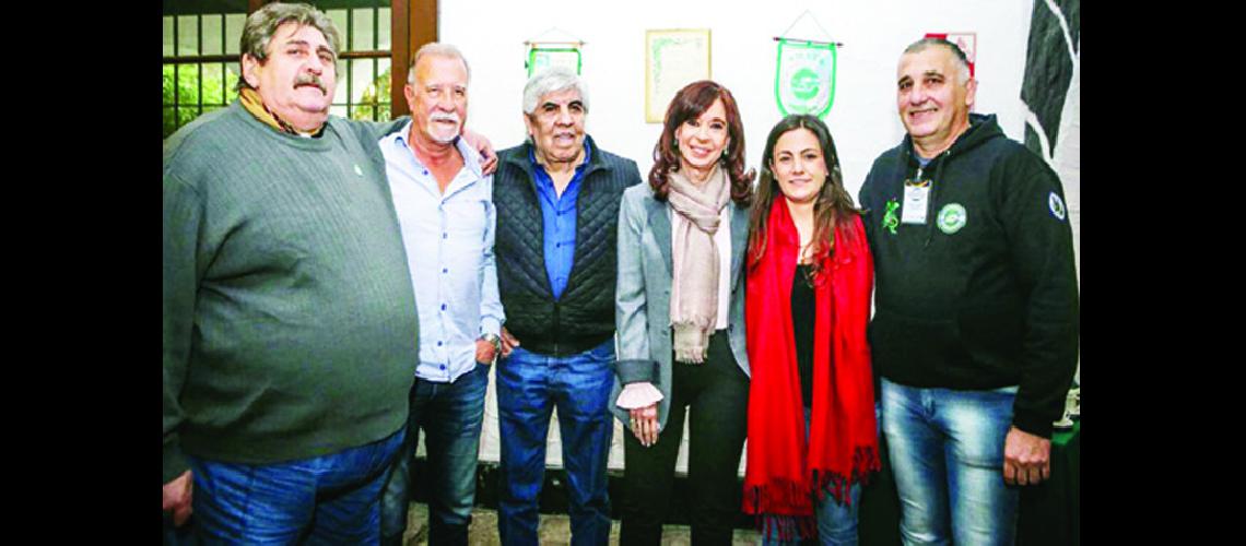 Cristina se reunioacute con Moyano en SMATA