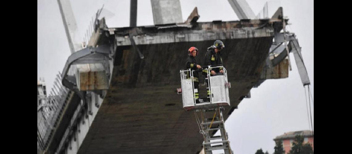 Cifra de muertos en  Geacutenova se elevoacute a 39