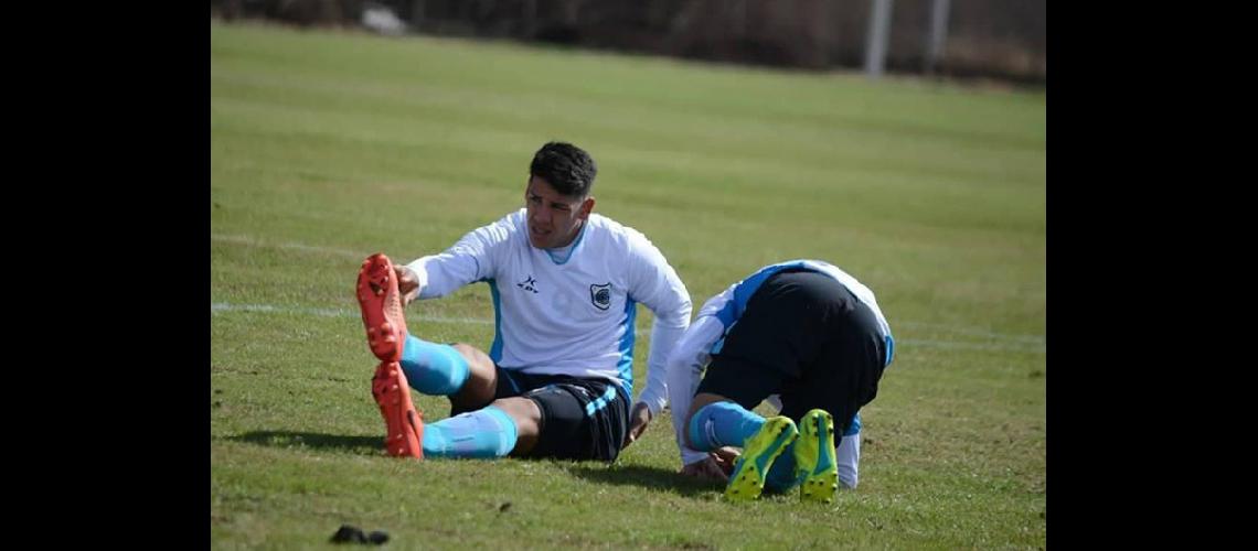 Gimnasia viaja con  equipo confirmado