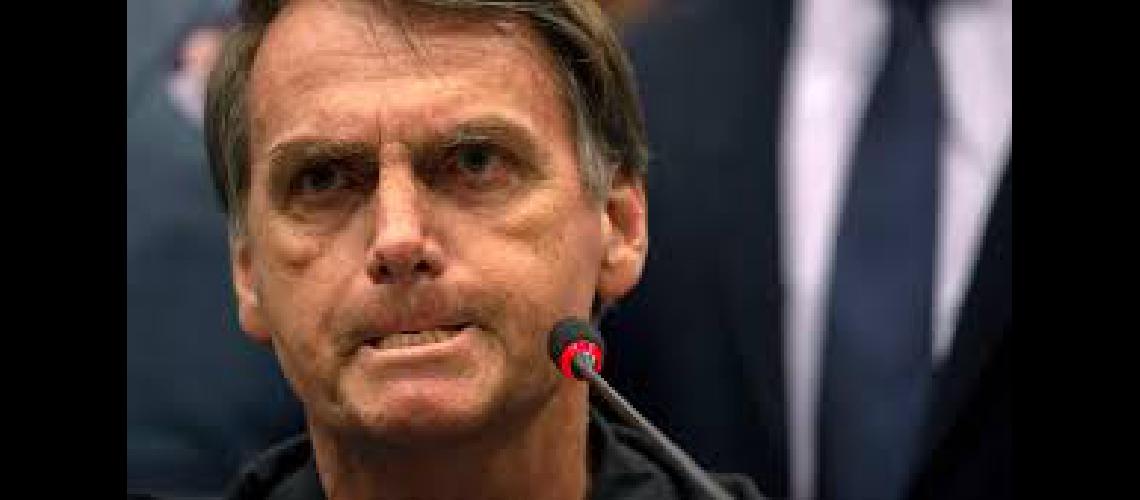 Bolsonaro dijo tener  #147la banda presidencial#148