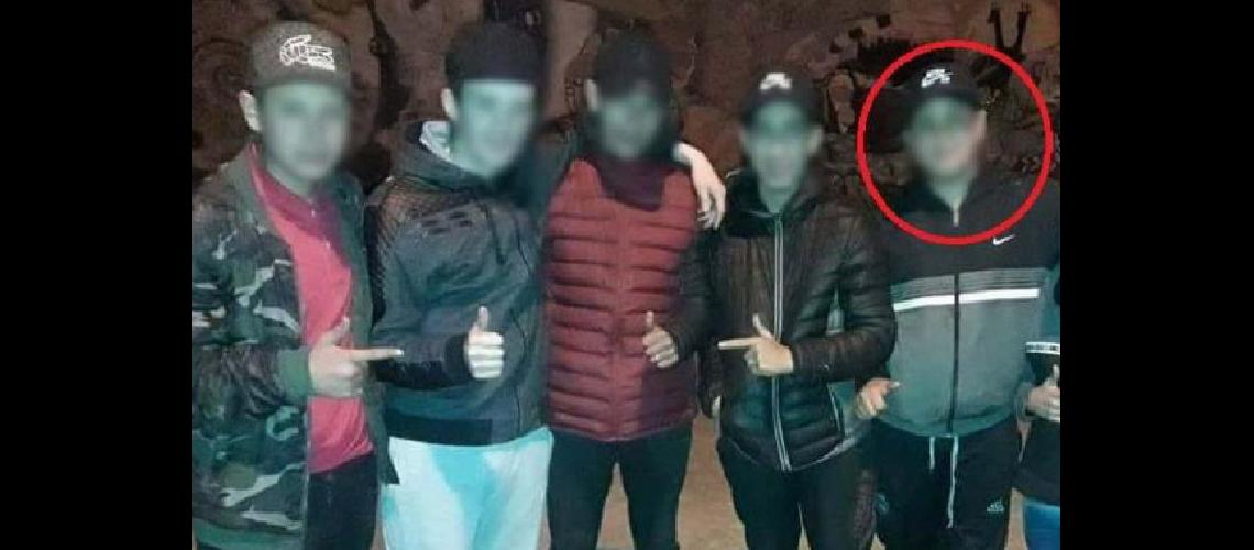 Buscan a cuatro menores por el crimen del policiacutea en Avellaneda