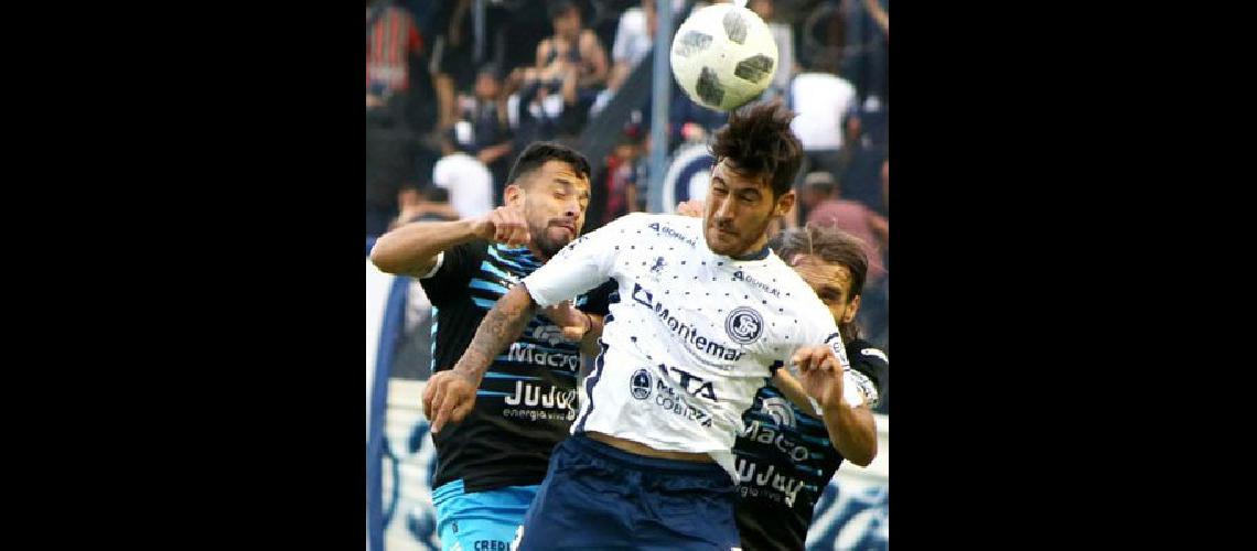 El #147Lobo#148 sucumbioacute ante Independiente de Rivadavia por  3-1 