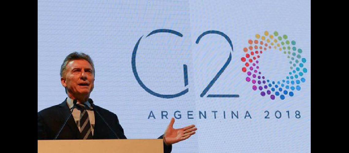 Macri se reuniraacute con los liacutederes del mundo