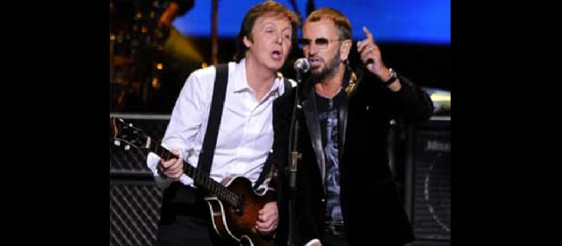Ringo aparece por sorpresa en  concierto de McCartney