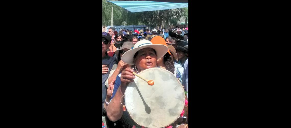 La Orquesta Tiacutepica de Jujuy en la  previa del Encuentro de Copleros