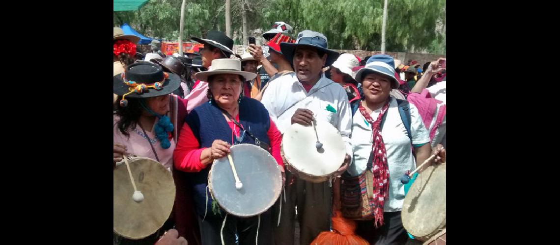 Chicha y coplas en  la Palca de Aparzo