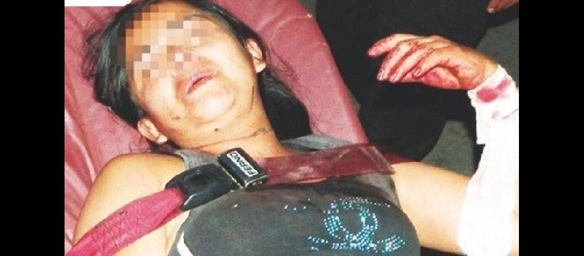 Intentoacute suicidarse porque le escondieron la bebidas