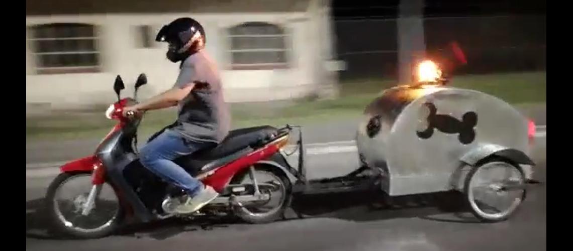 La moto ambulancia atendioacute a su primer paciente