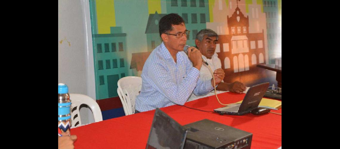Capacitaron al aacuterea de  bromatologiacutea de Santa Clara