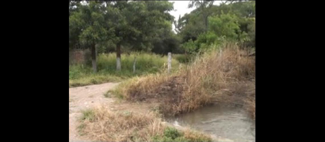 Jugaba con sus hermanitos y murioacute ahogado en un canal