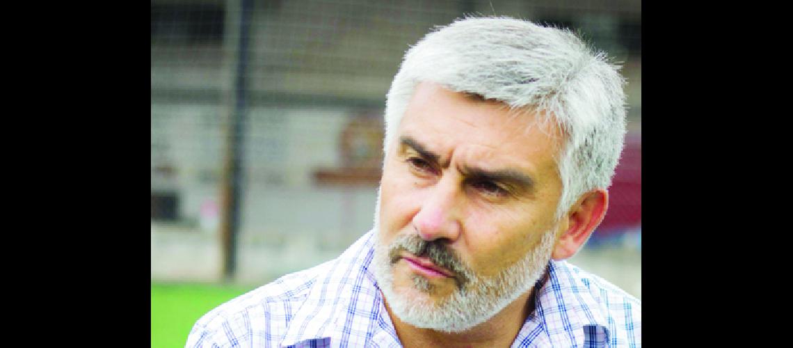Juaacuterez podriacutea dar  un paso al costado