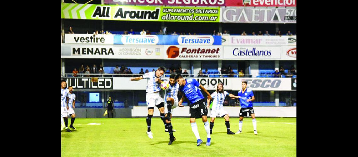 Gimnasia lo perdioacute en el final ante Rafaela