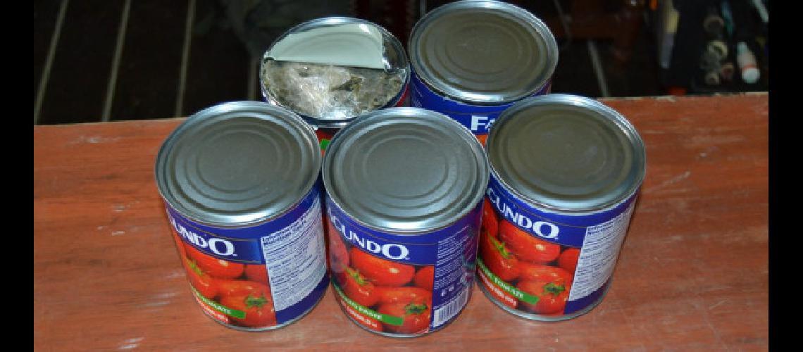 En Tres Cruces hallan 10 kilos  marihuana en latas de tomate