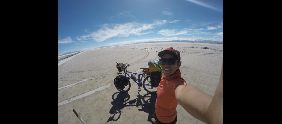 #147Libre y a pedal#148 recorre  Latinoameacuterica en bicicleta