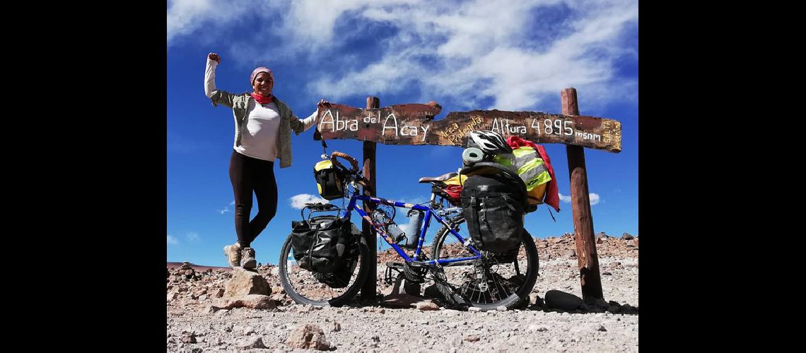 #147Libre y a pedal#148 recorre  Latinoameacuterica en bicicleta