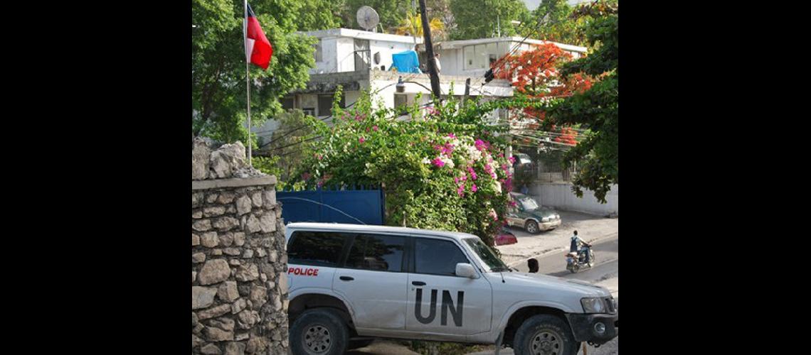 Ataque a embajador de Chile en Haitiacute deja dos heridos y desaparecidos