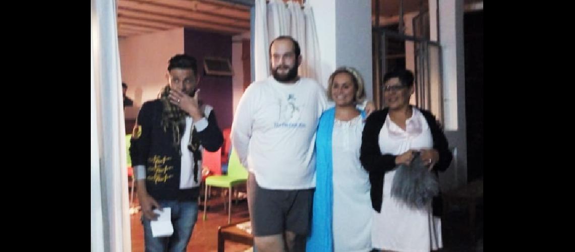 El saacutebado- La gente es mala y comenta en El Pasillo