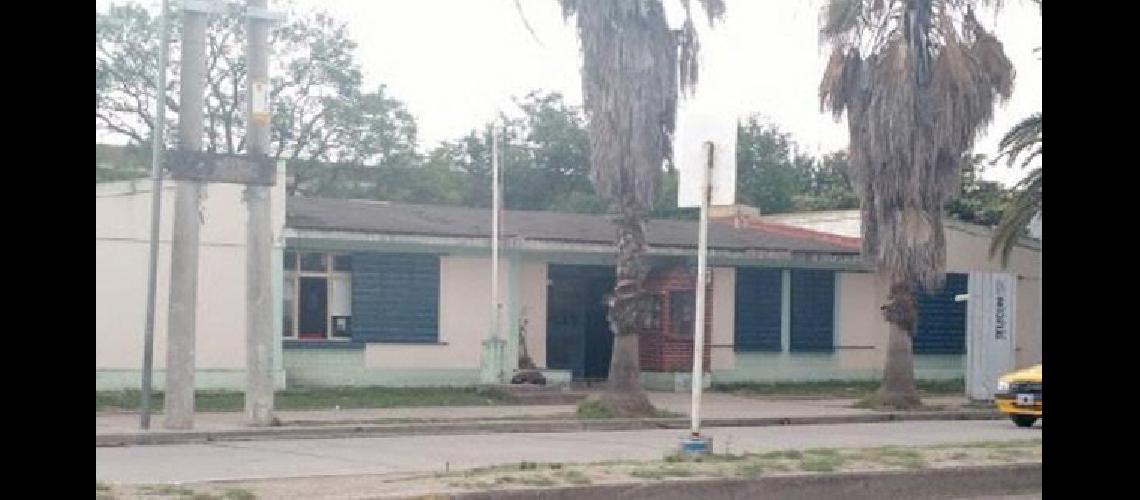 Murioacute en casa y lo muerden sus perros 