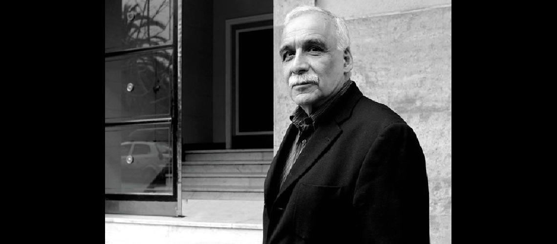 Ticio Escobar inicia seminario de Arte contemporaacuteneo