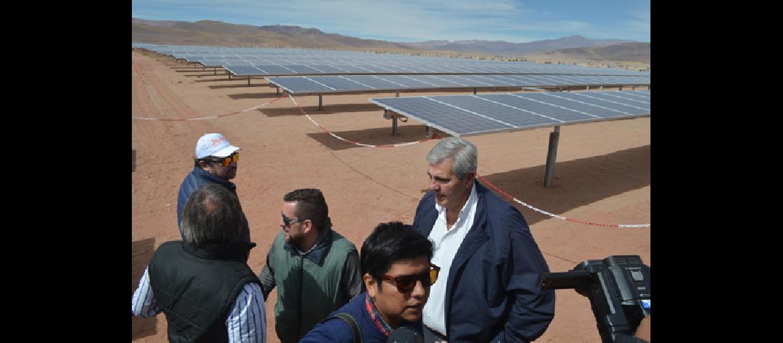 Legisladores e intendentes verificaron avances de la  Planta Solar Cauchari