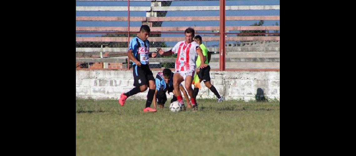 El #147Leoacuten#148 rugioacute ante Alto Juniors