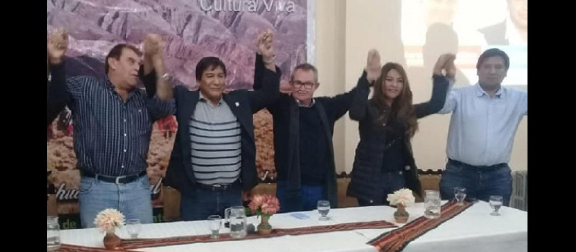No se trata de entregar bolsones de  mercaderiacutea sostuvo Leonel Herrera