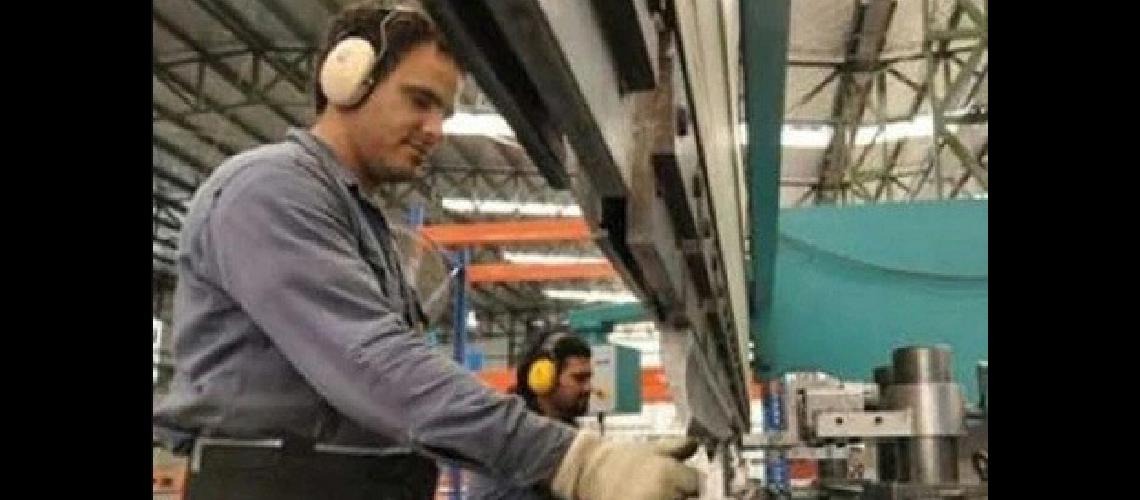 Indec- la actividad  econoacutemica bajoacute en abril 13-en-porciento- interanual 